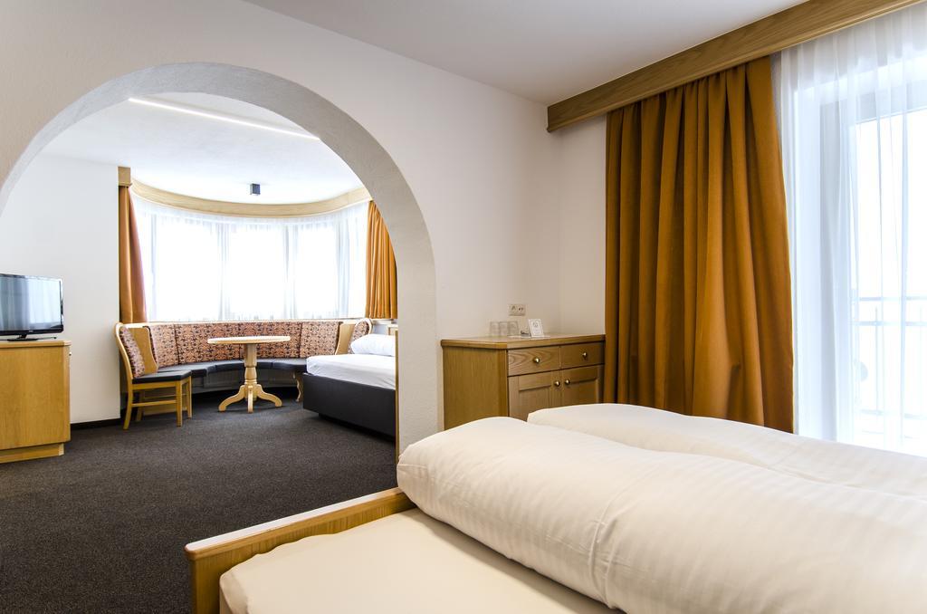 Hotel Garni Persutt Ischgl Exterior photo