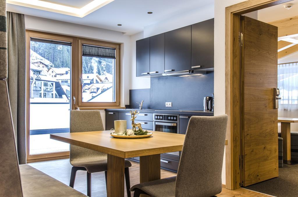 Hotel Garni Persutt Ischgl Exterior photo
