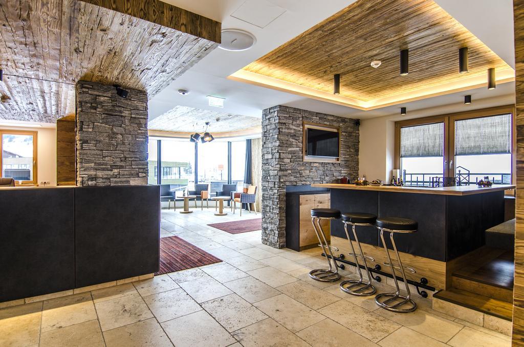 Hotel Garni Persutt Ischgl Exterior photo